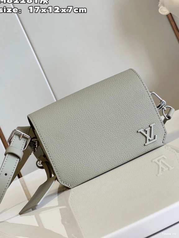 Affordable Wearable LOUIS Fastline VUITTON Wallet 0813